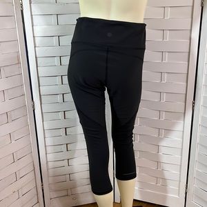 Athlete capri black high waisted leggings #54023 size m